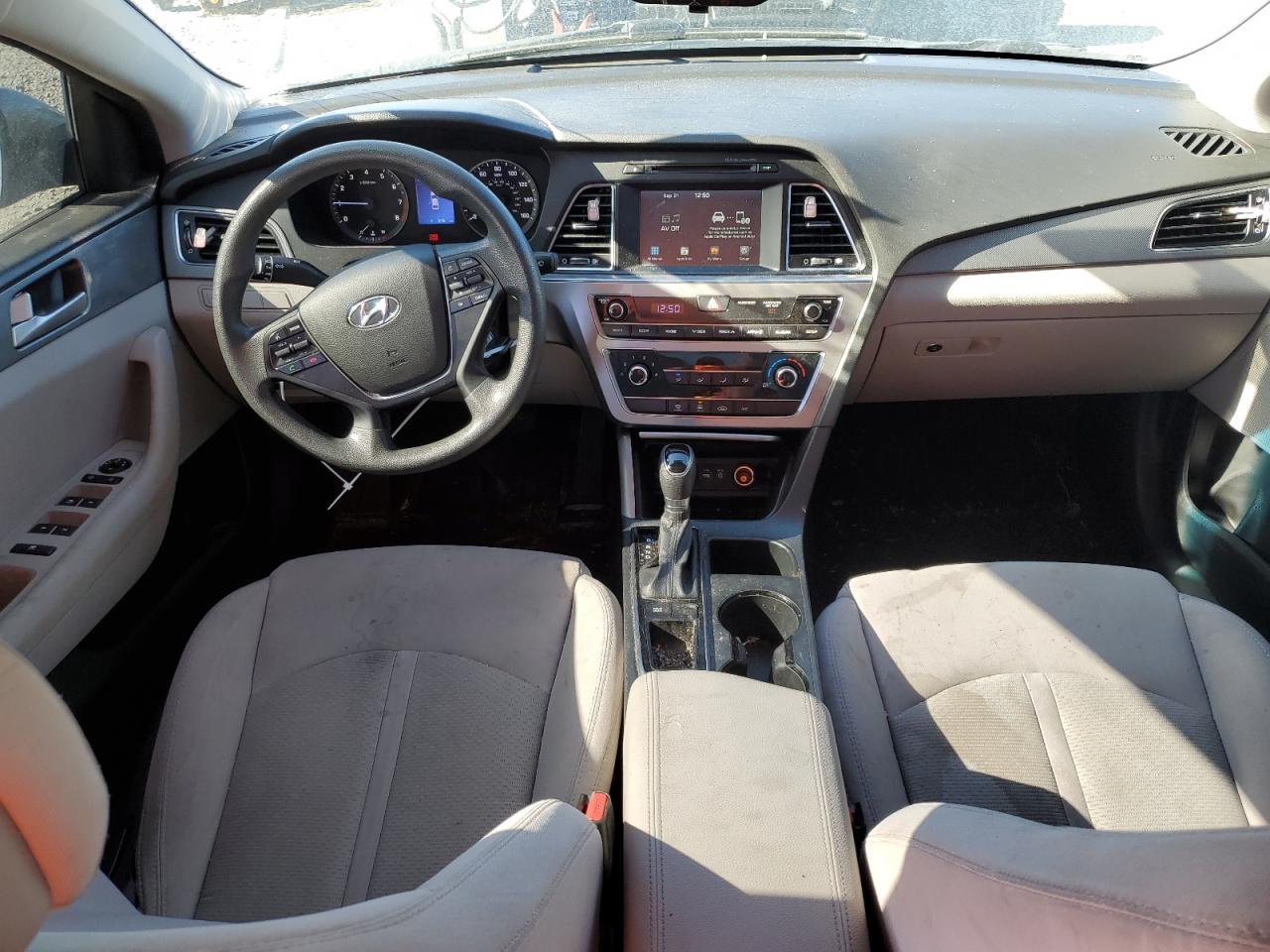 2016 Hyundai Sonata - Image 8
