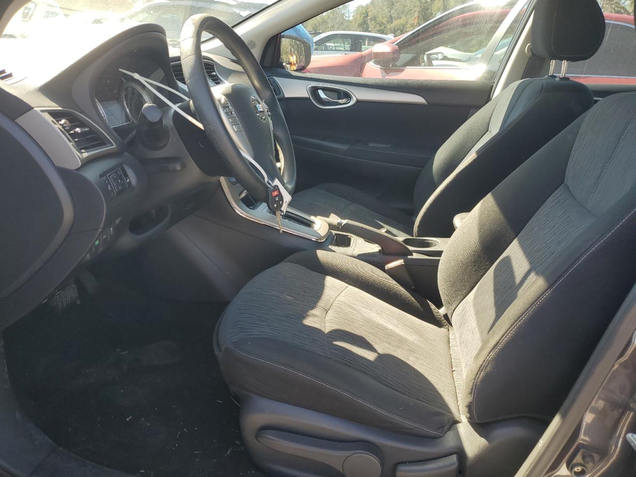 2014 Nissan Sentra - Image 7