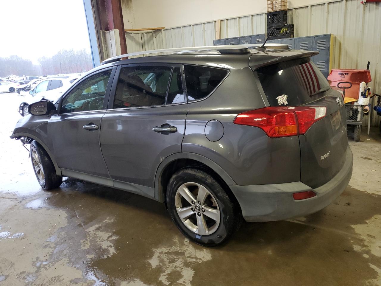 2015 Toyota RAV 4 - Image 2