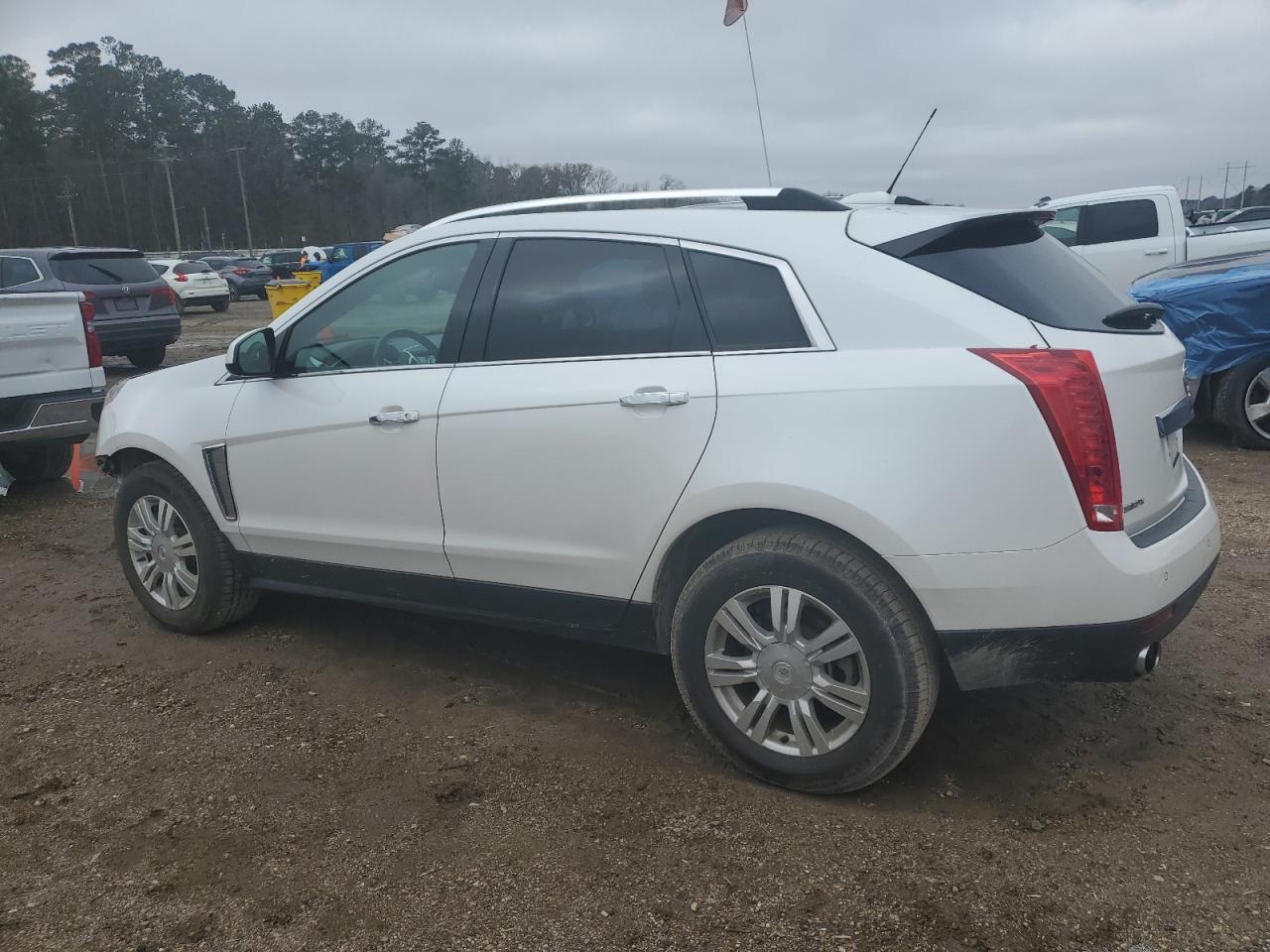 2015 Cadillac SRX - Image 2