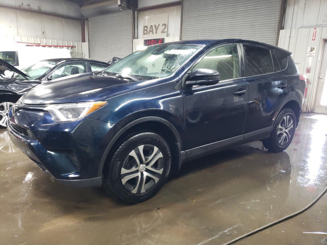 2018 Toyota Rav4 Le VIN: JTMZFREV4JJ741083 Lot: 89159585