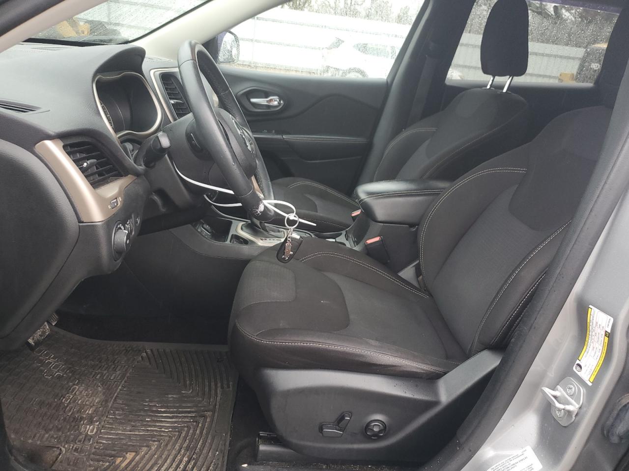2015 Jeep Grand Cherokee - Image 7