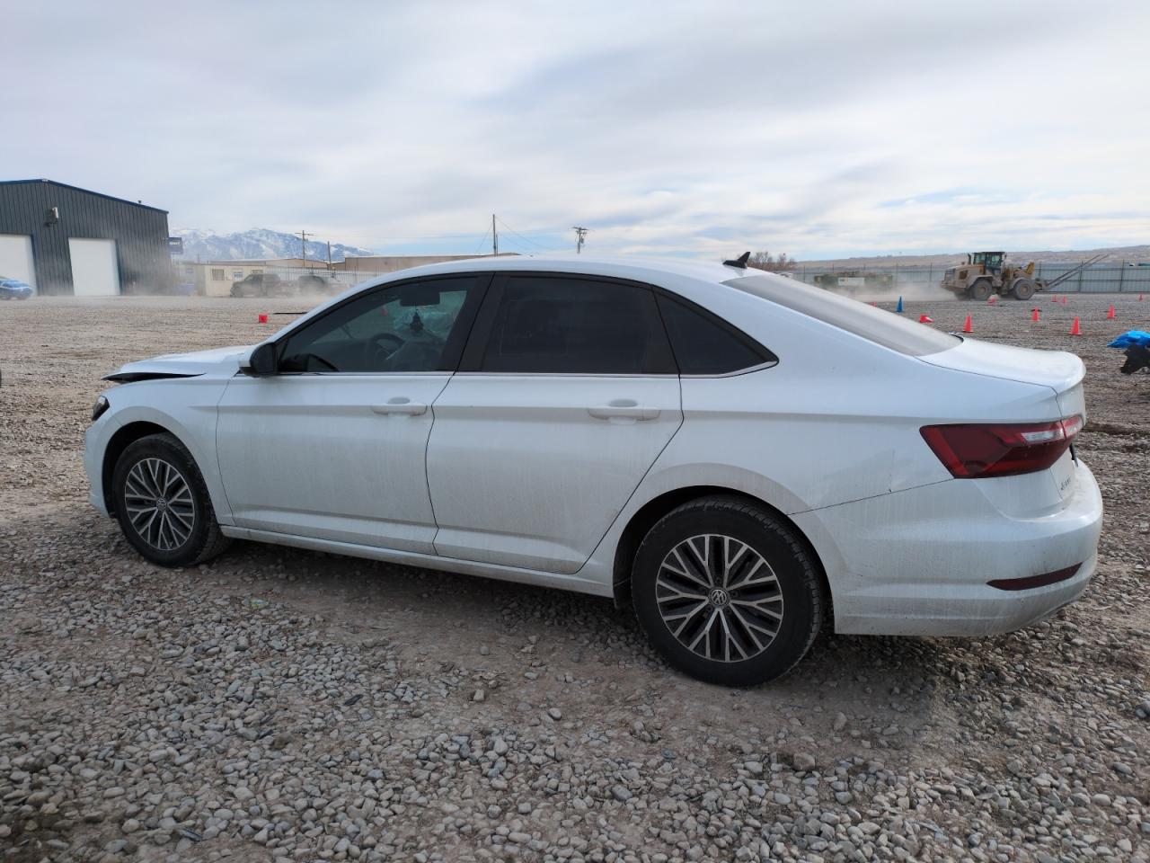 2021 Volkswagen Jetta - Image 2