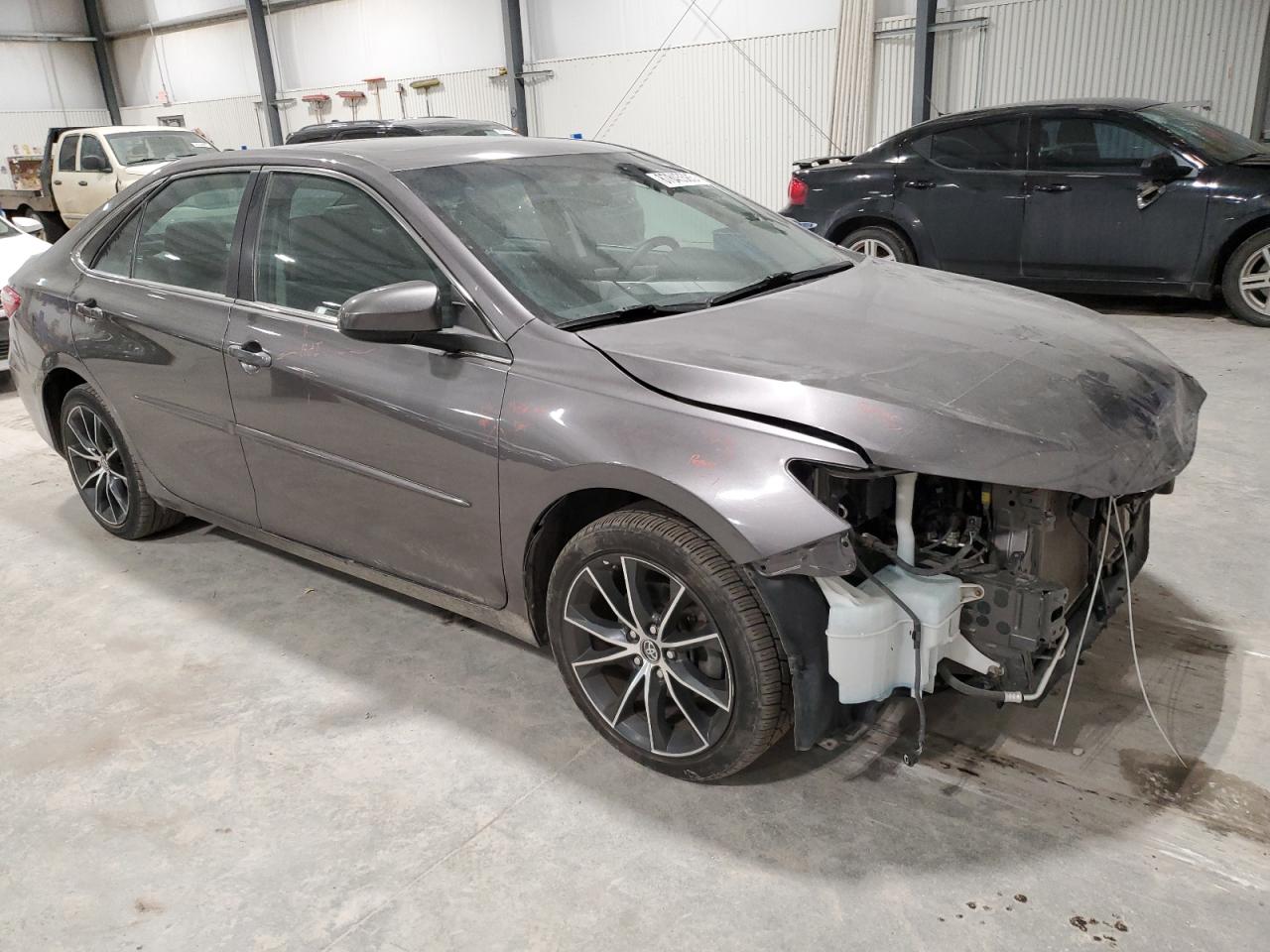 2016 Toyota Camry - Image 4