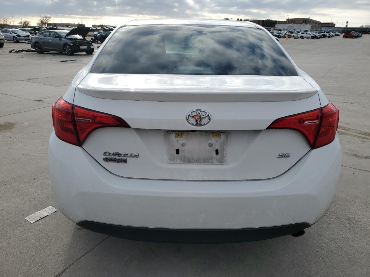 VIN 5YFBURHE1HP652922 2017 TOYOTA COROLLA no.6