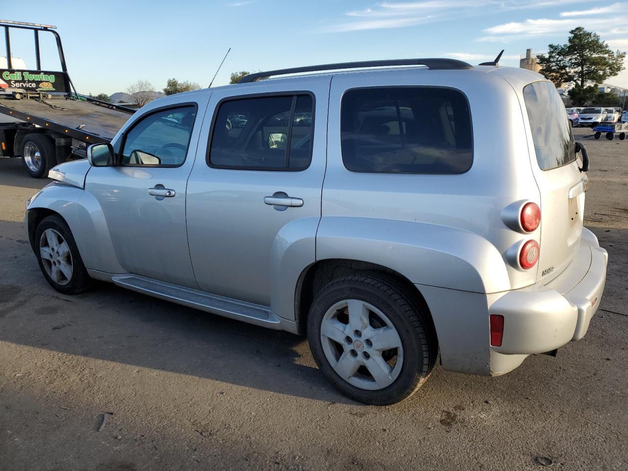 2010 Chevrolet HHR - Image 2