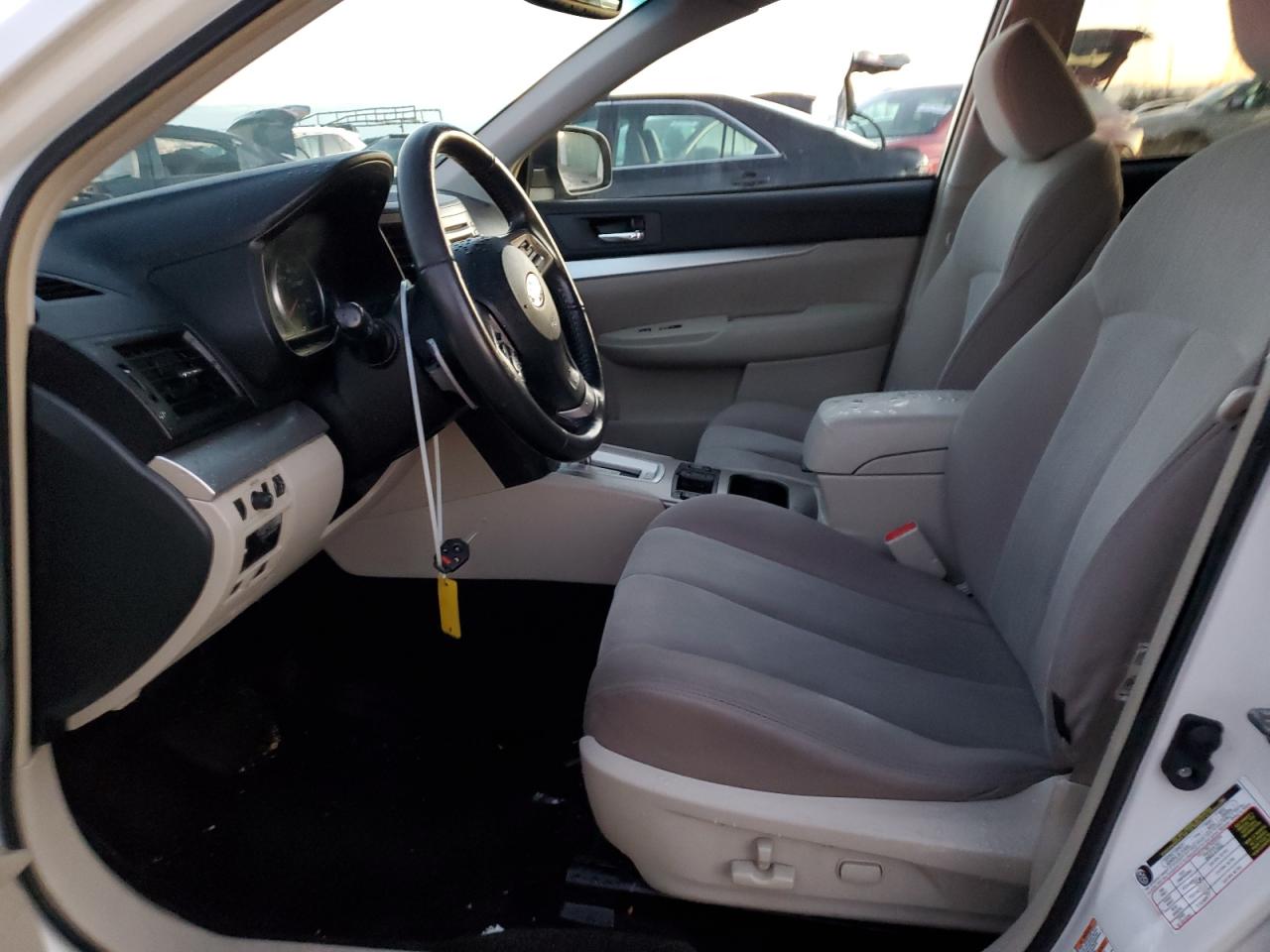 2013 Subaru Outback - Image 7
