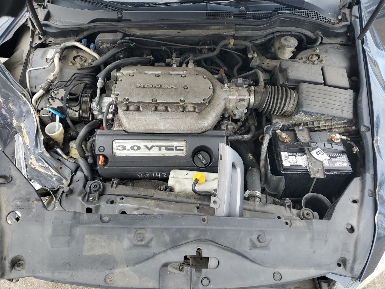 2004 Honda Accord - Image 11