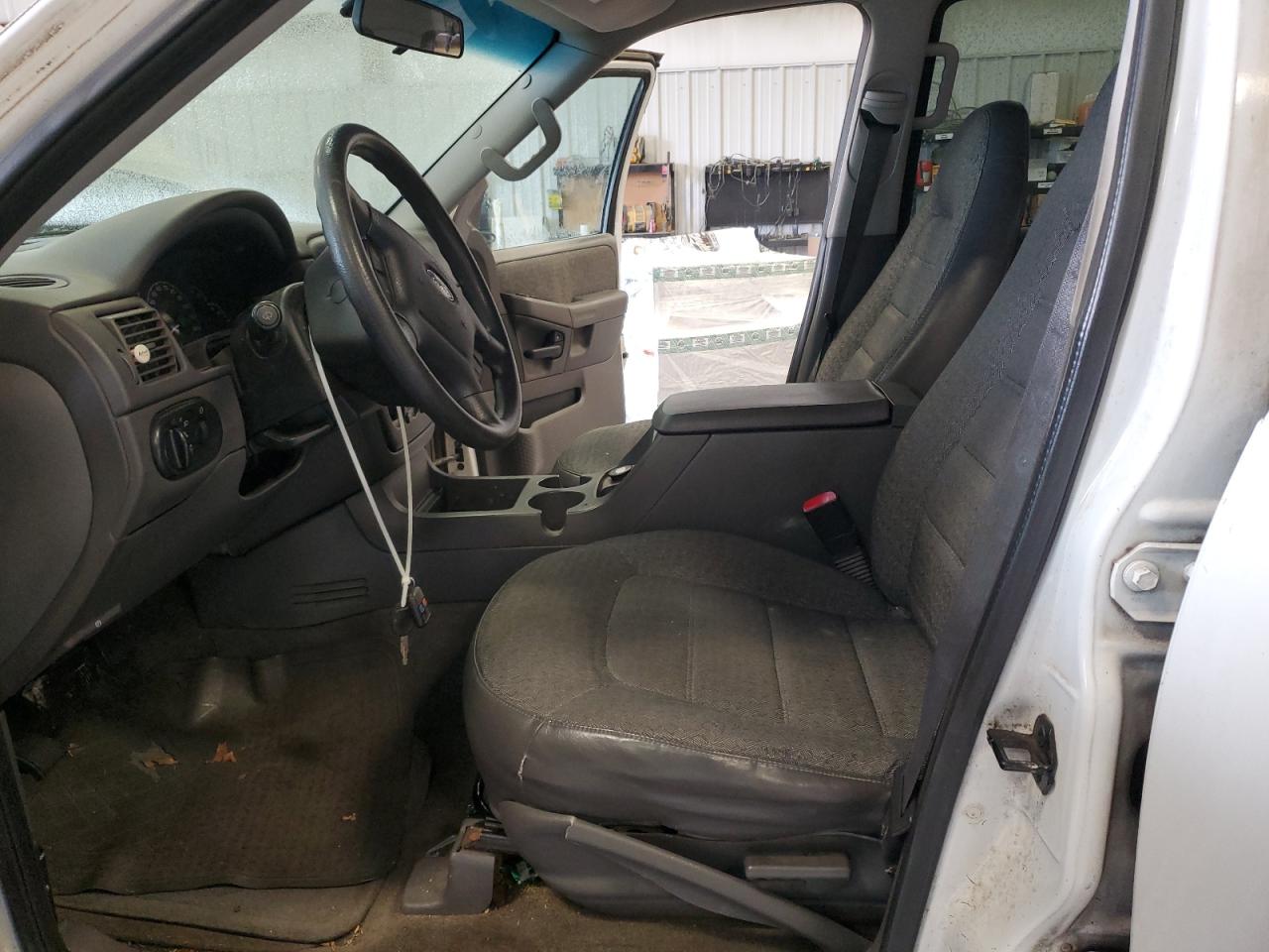 2002 Ford Explorer - Image 7