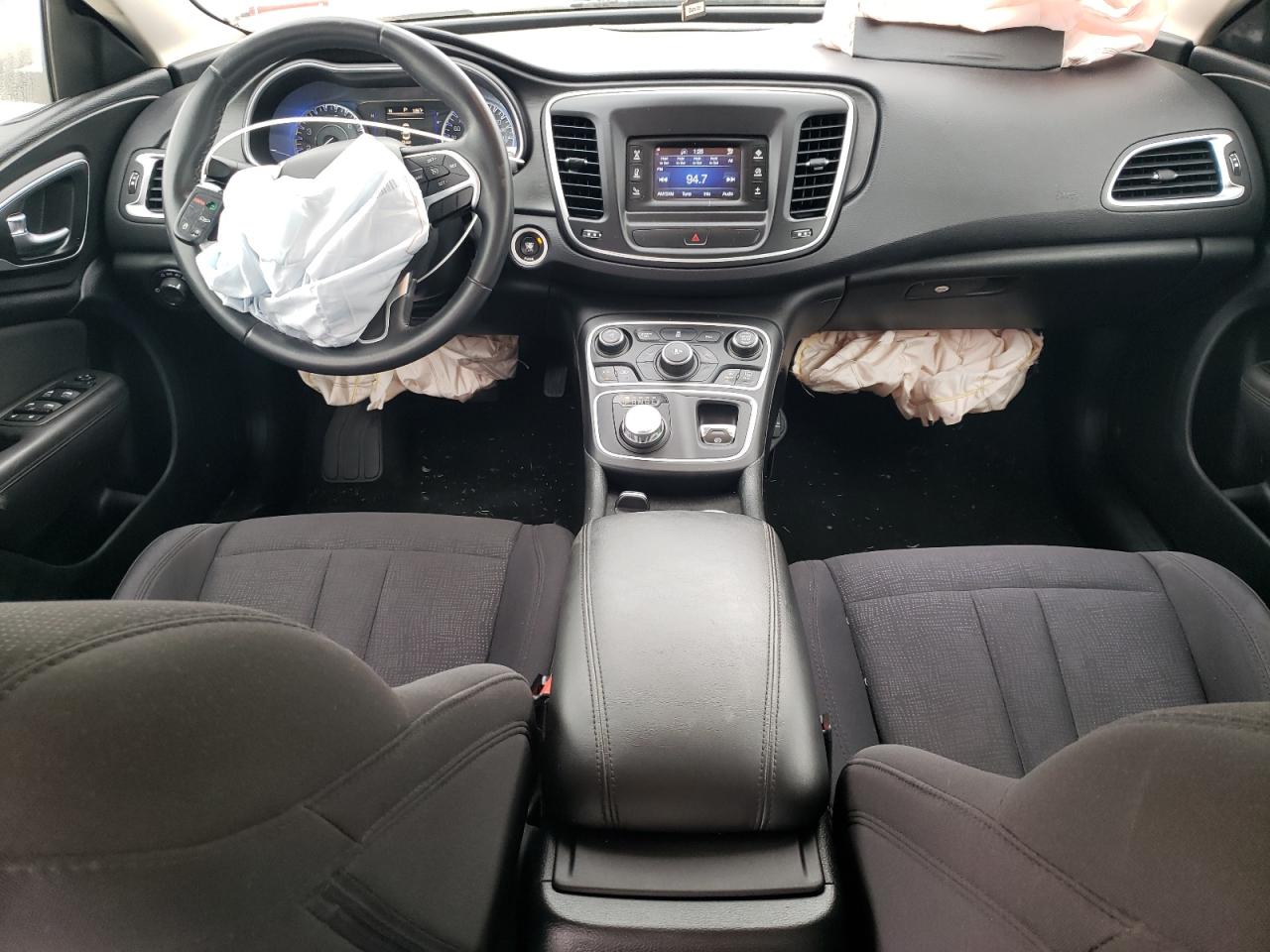 2015 Chrysler 200 - Image 8