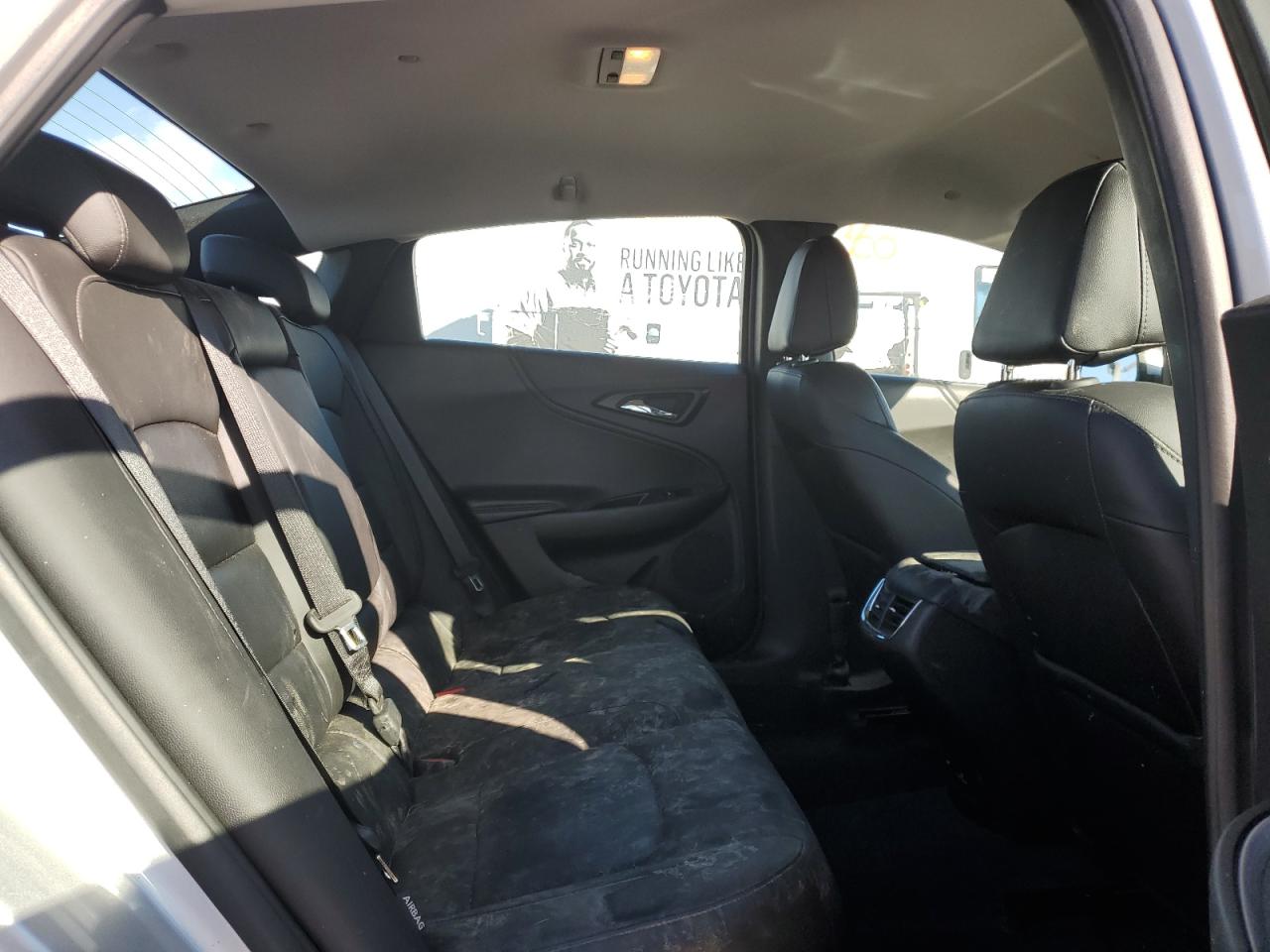 2017 Chevrolet Malibu - Image 11