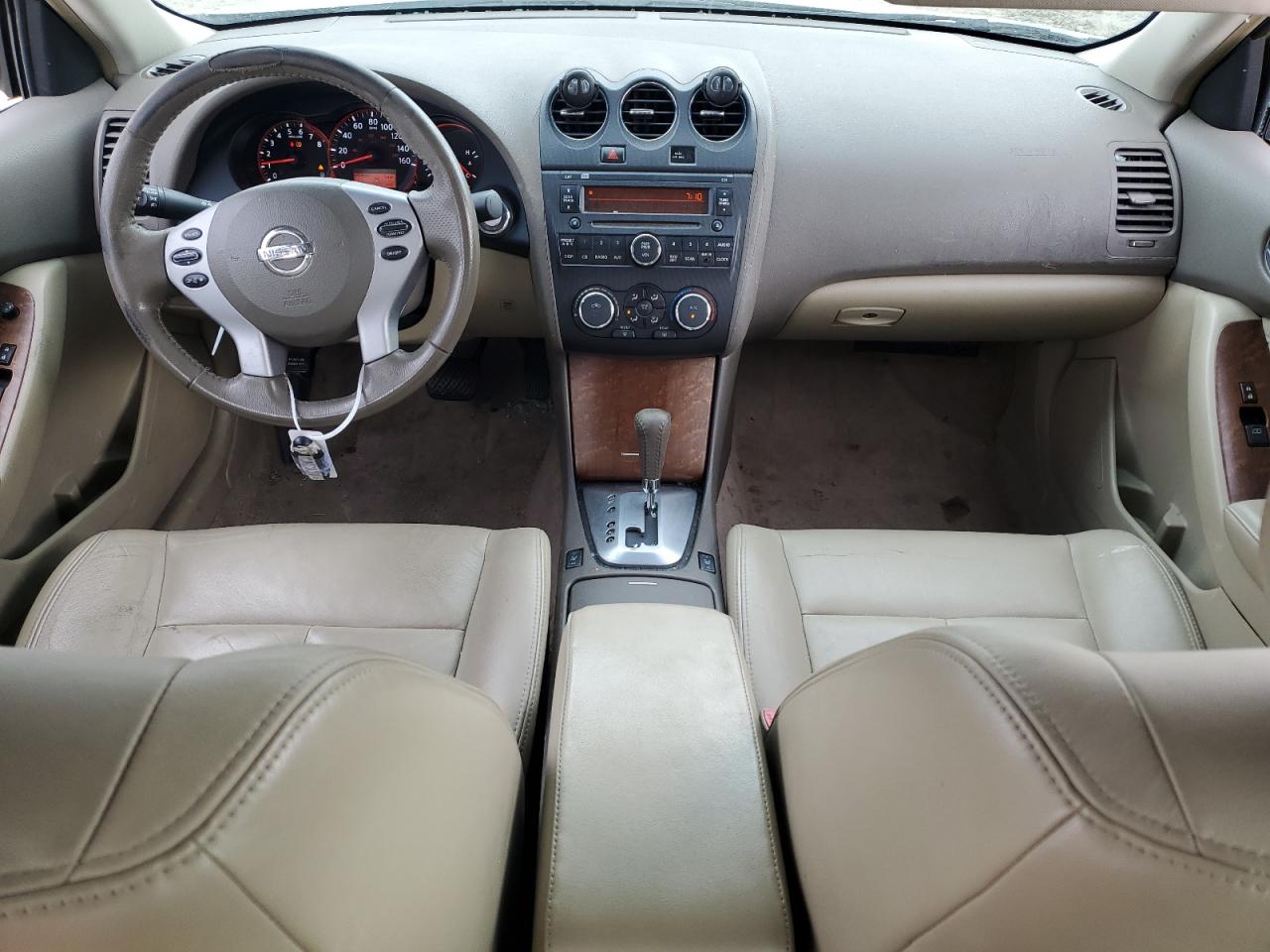 2009 Nissan Altima - Image 8
