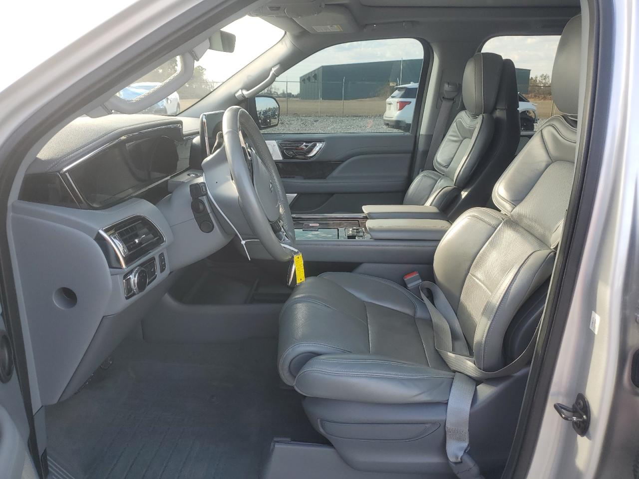 2018 Lincoln Navigator - Image 7