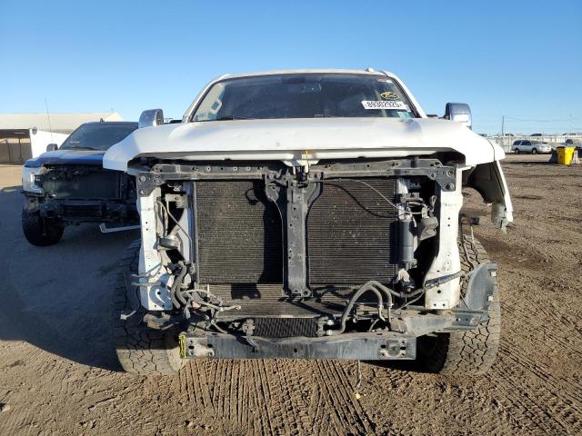 Пикапы NISSAN TITAN 2016 Белый