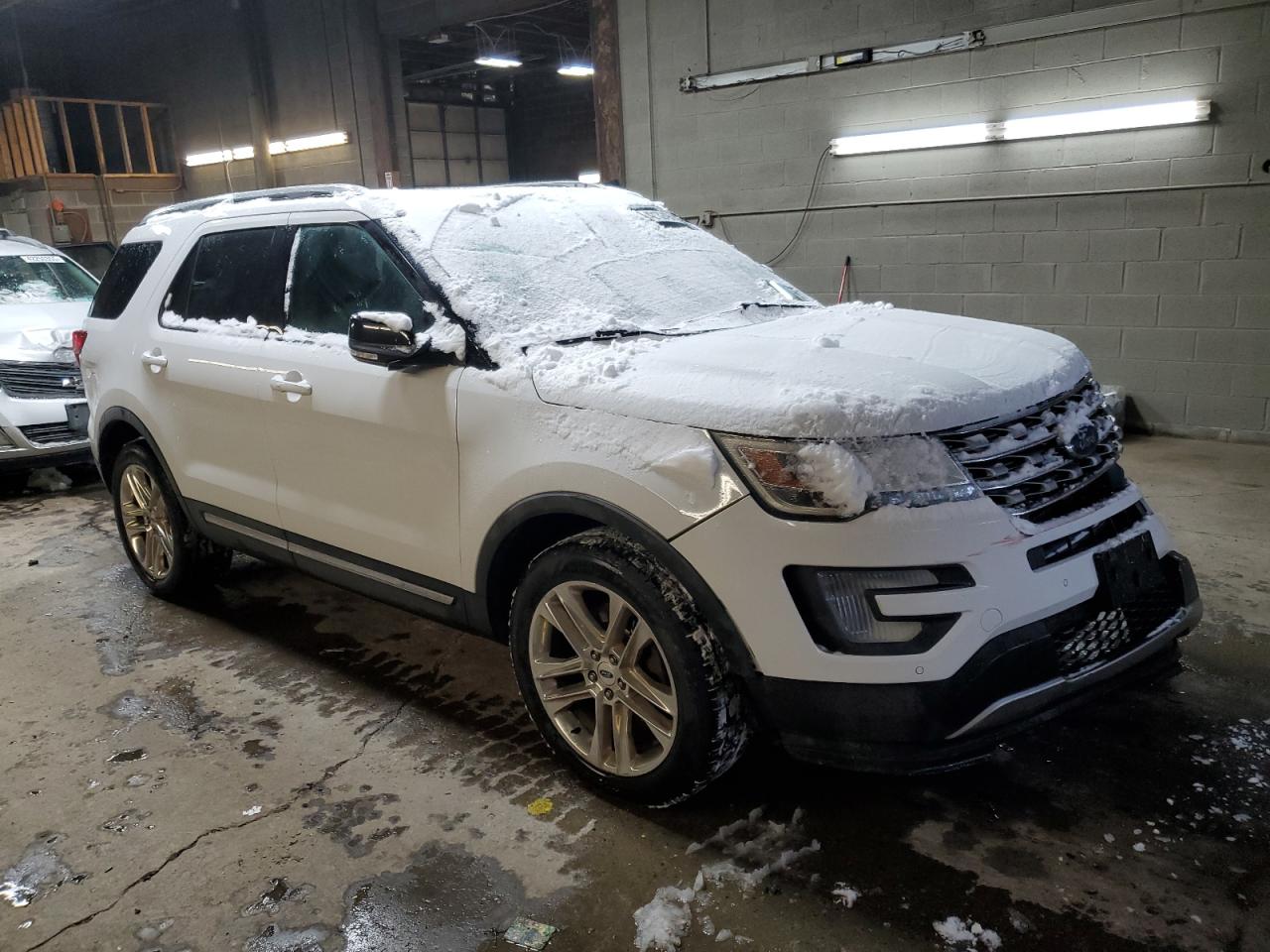2016 Ford Explorer - Image 4