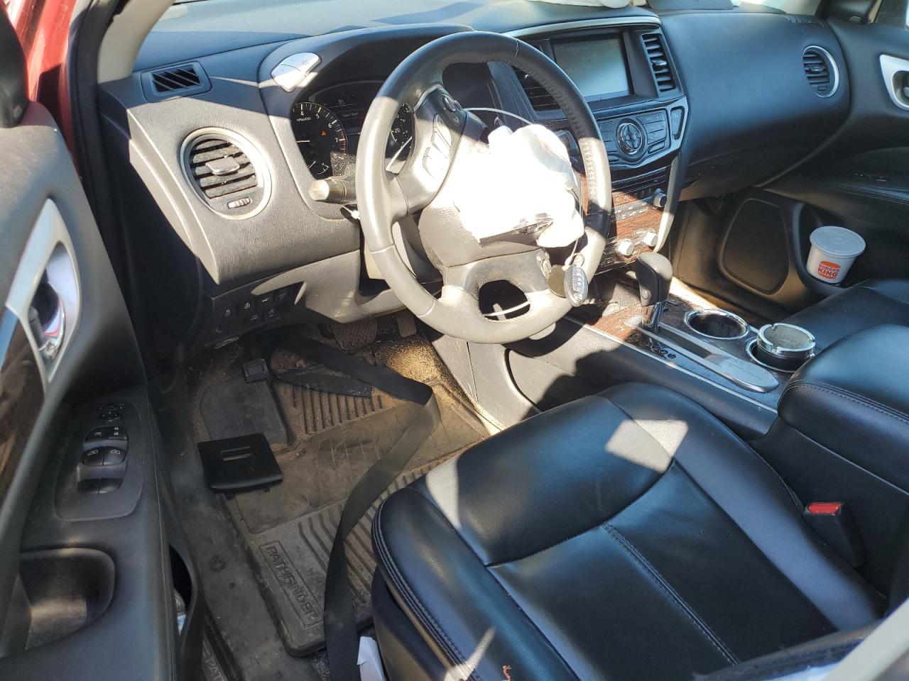 2016 Nissan Pathfinder - Image 8