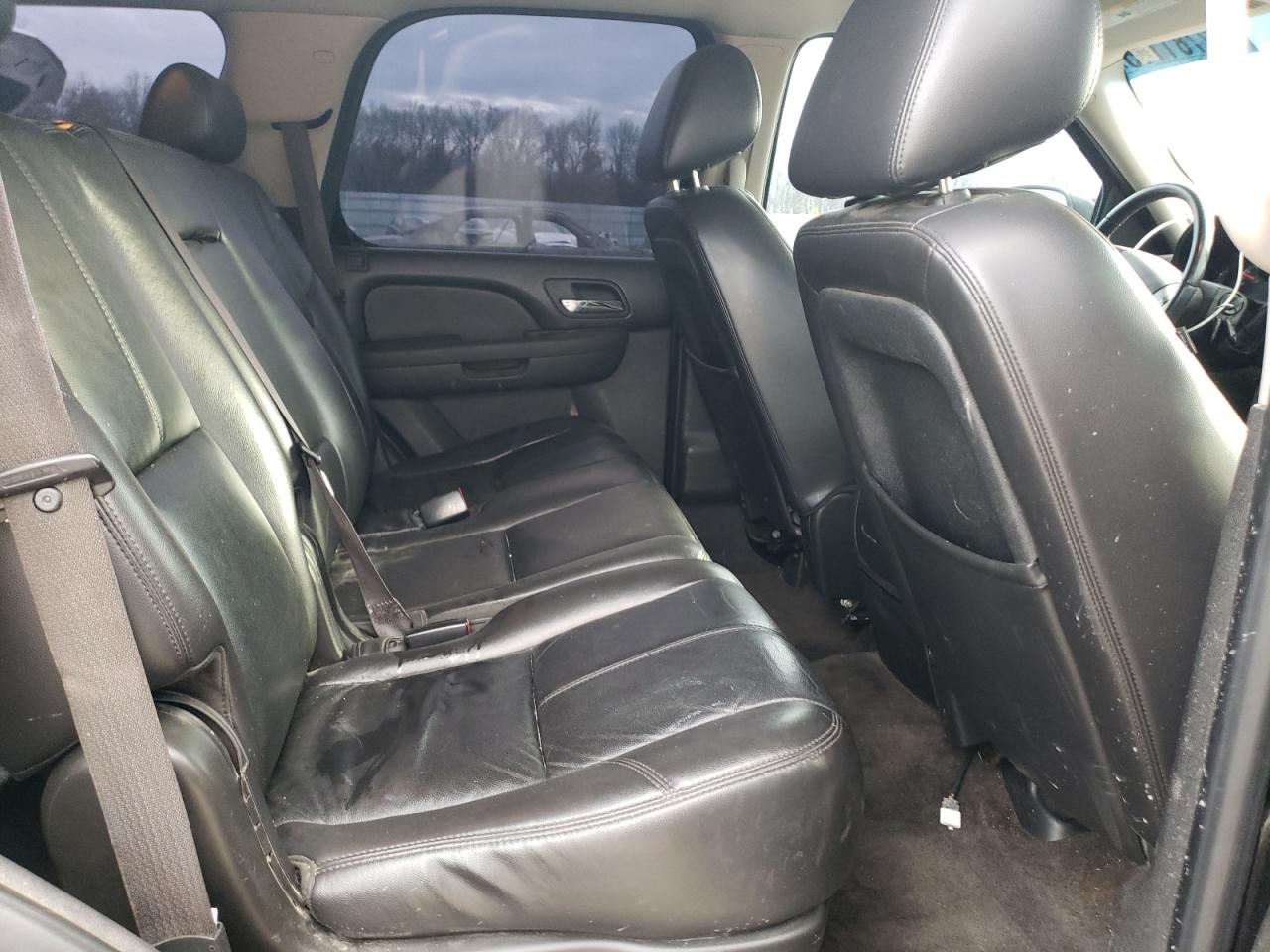 2010 Chevrolet Tahoe - Image 11