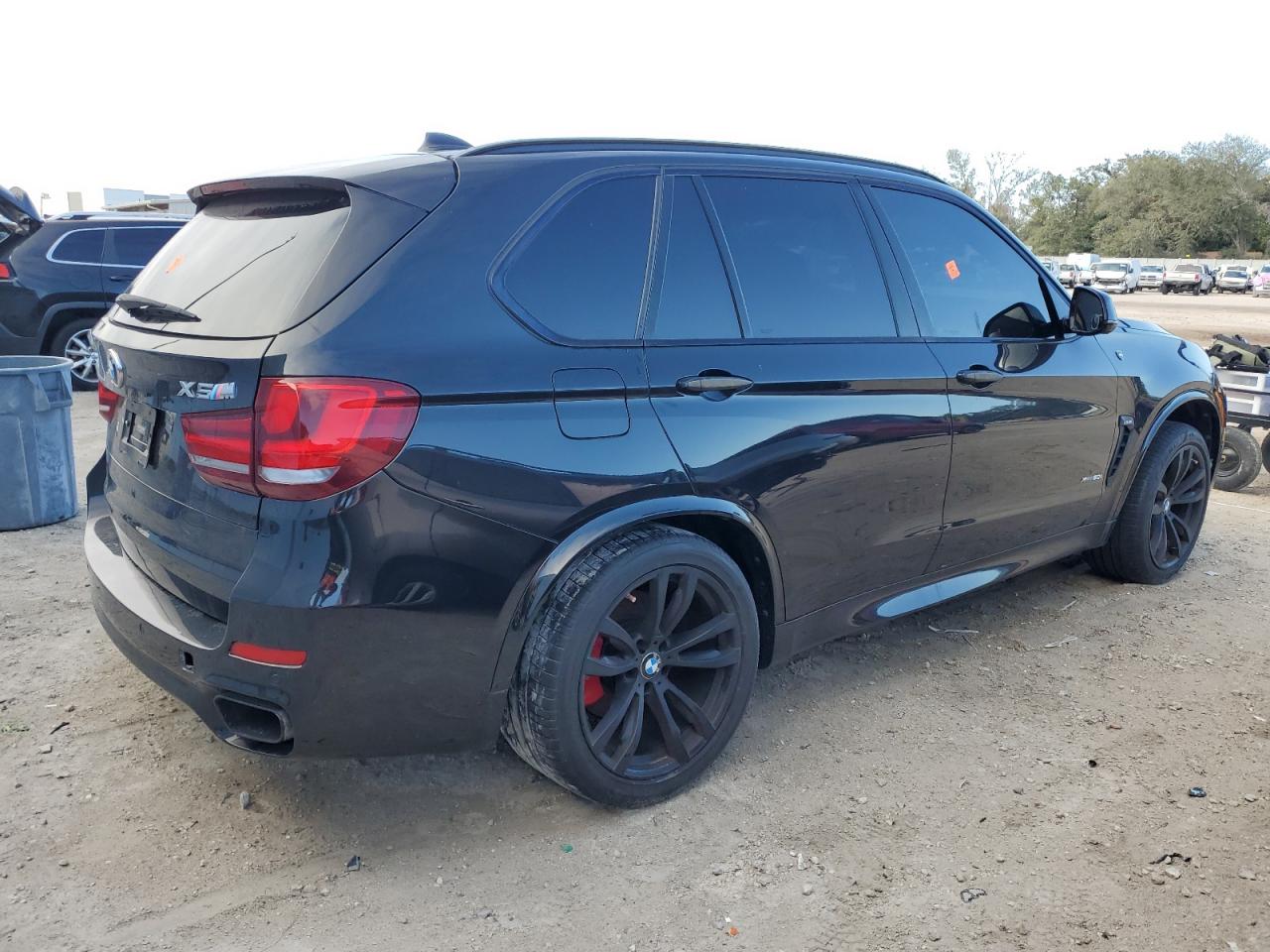 VIN 5UXKR6C52G0J82690 2016 BMW X5 no.3