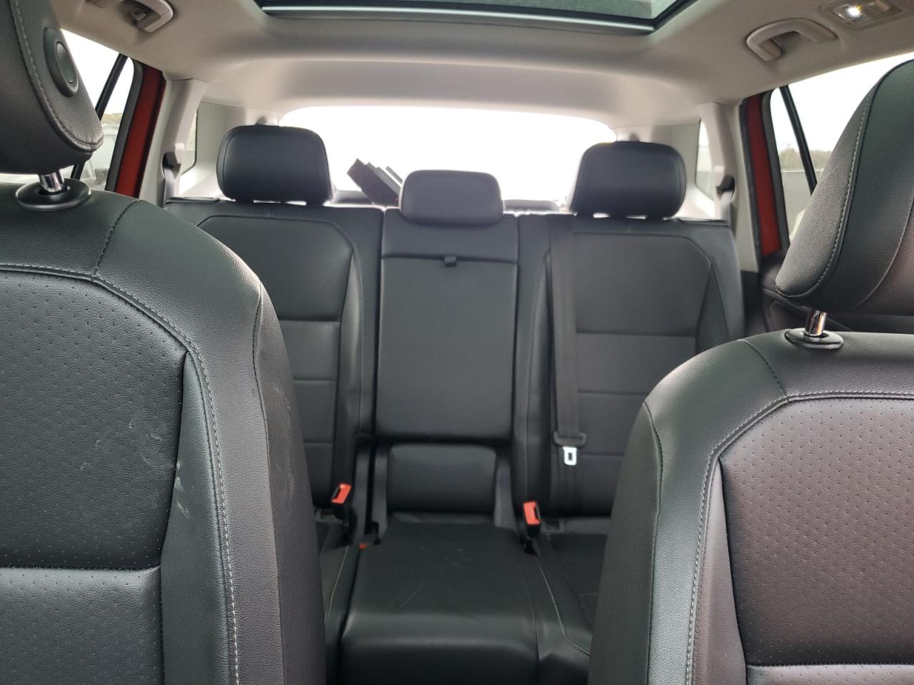 2019 Volkswagen Tiguan - Image 10