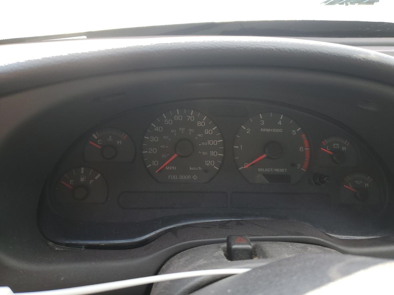 2002 Ford Mustang - Image 9