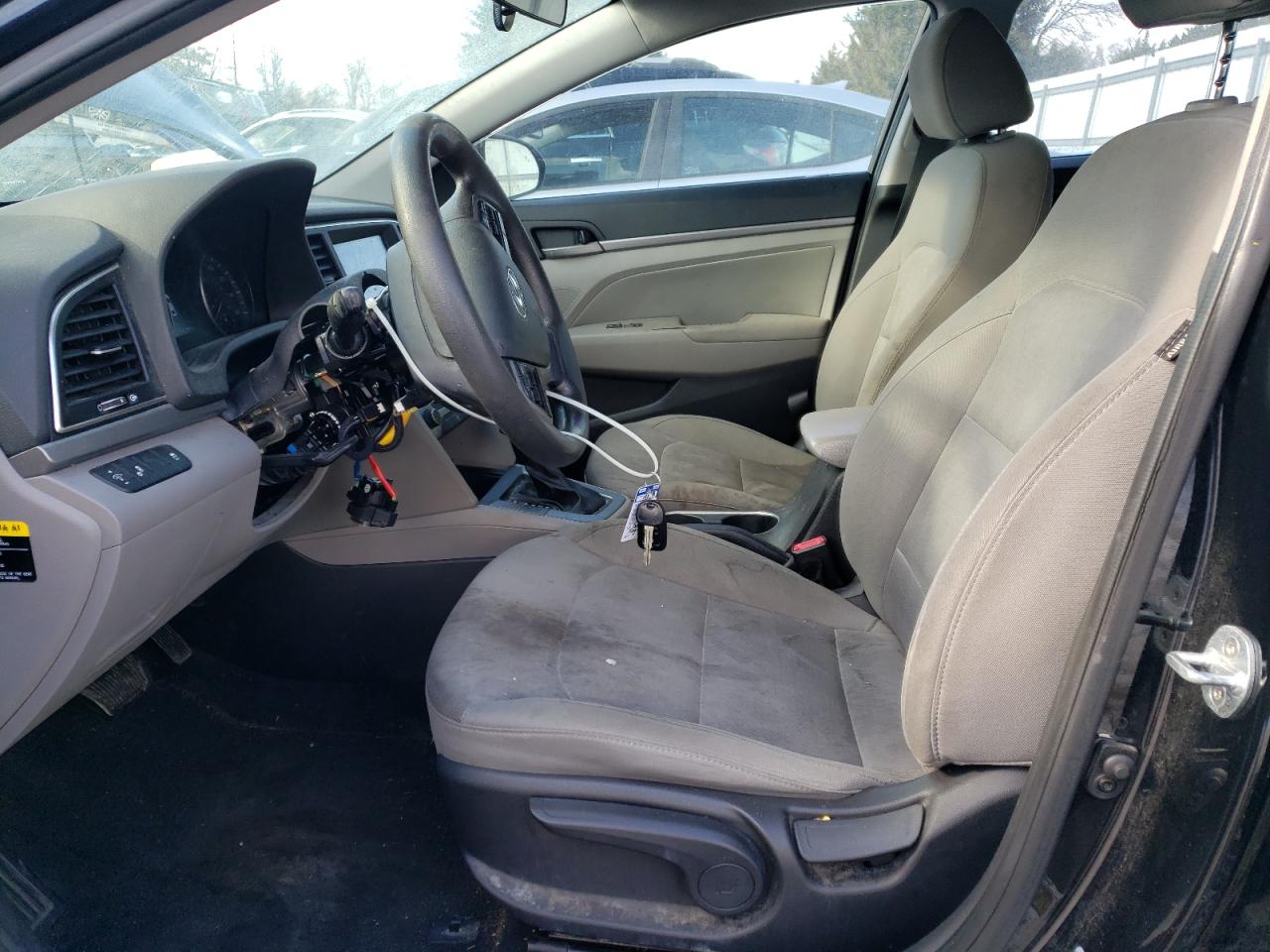 2018 Hyundai Elantra - Image 7