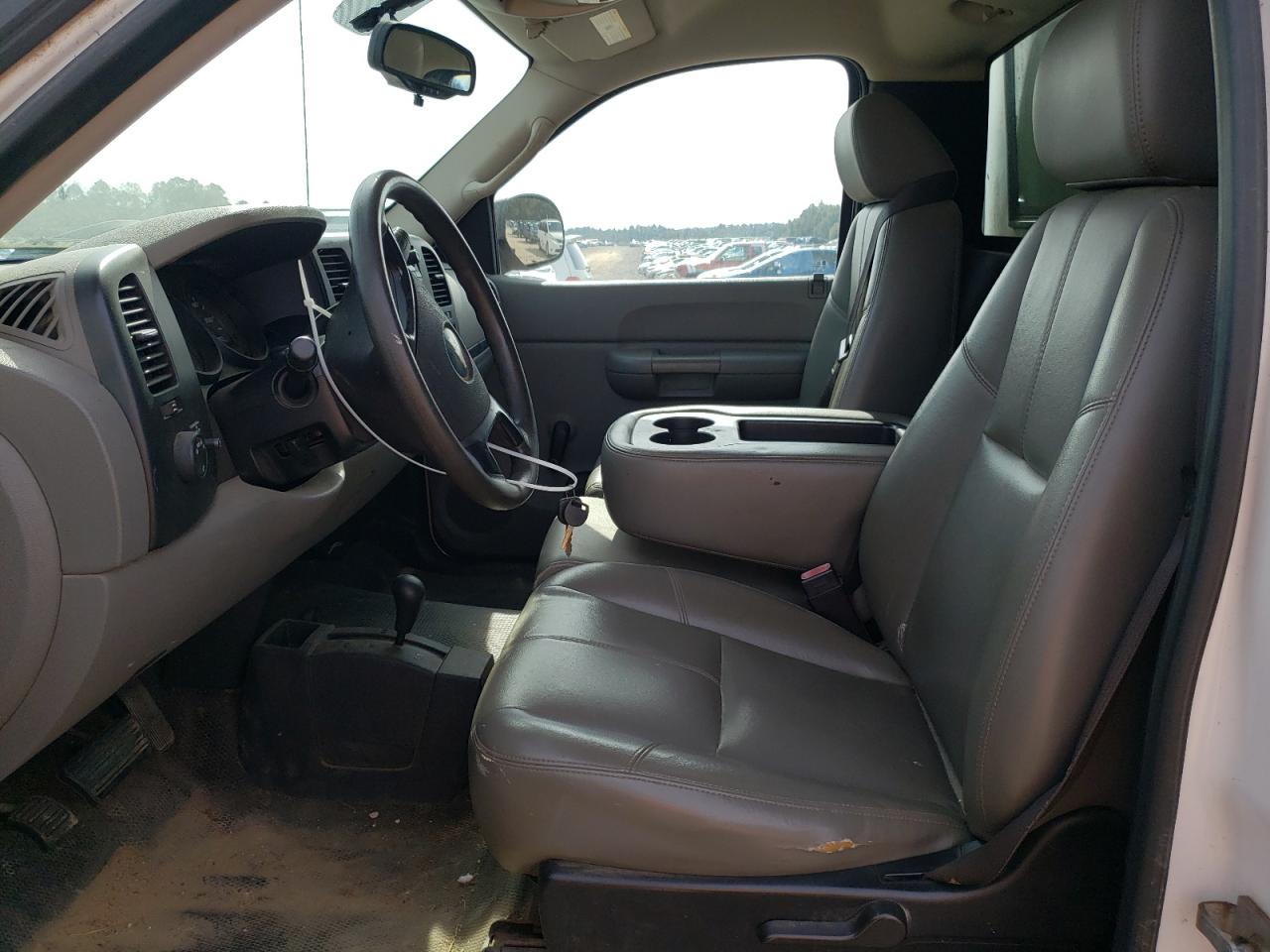 2009 Chevrolet Silverado - Image 7