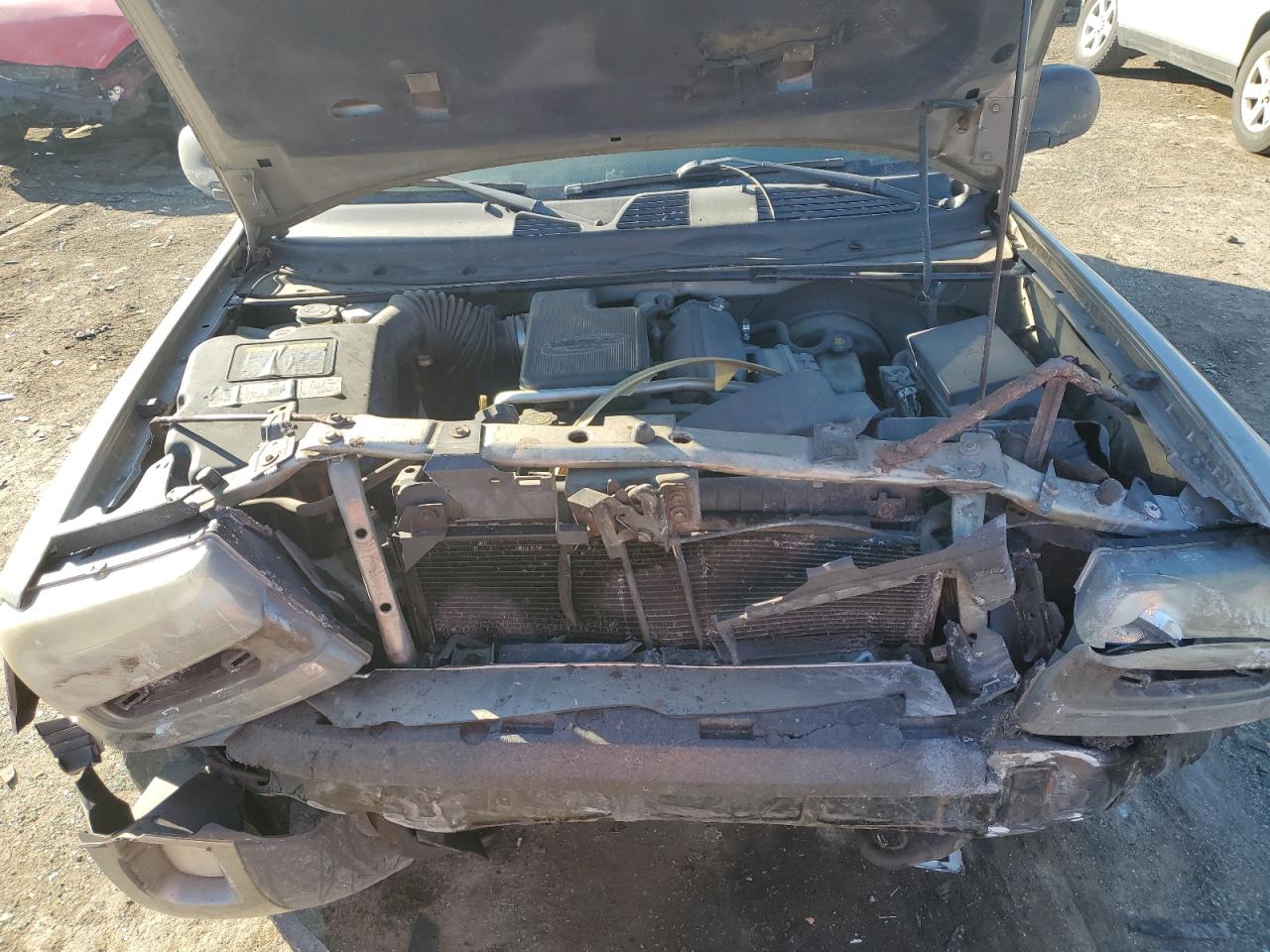 2003 Chevrolet TrailBlazer - Image 12