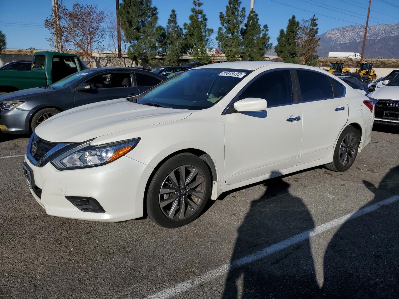 2017 Nissan Altima - Image 1