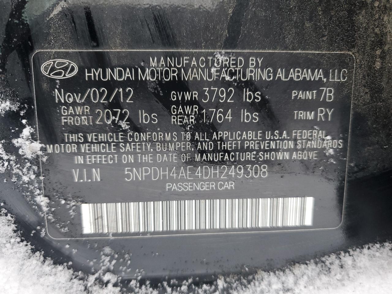 2013 Hyundai Elantra - Image 14