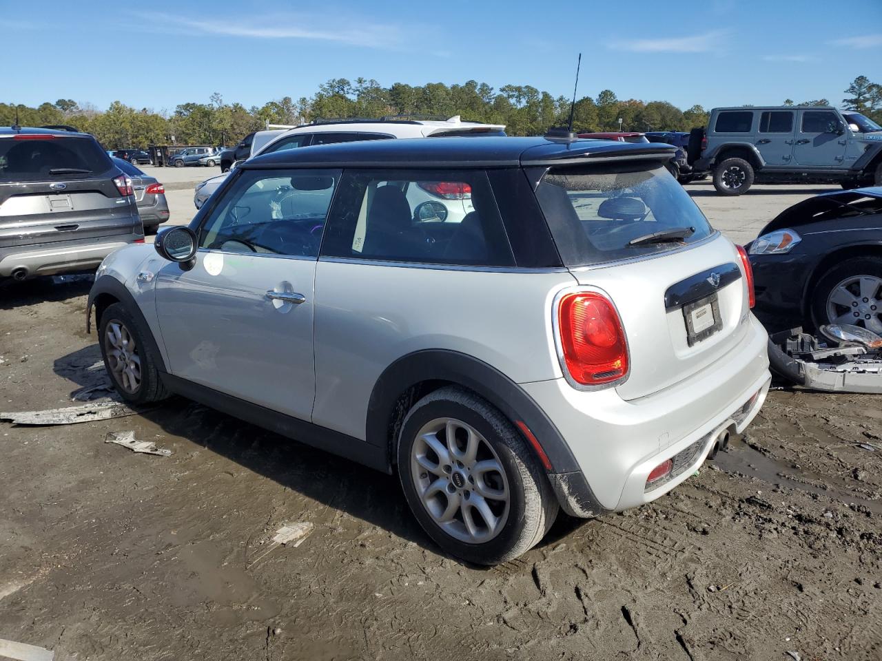 2017 MINI Cooper - Image 2