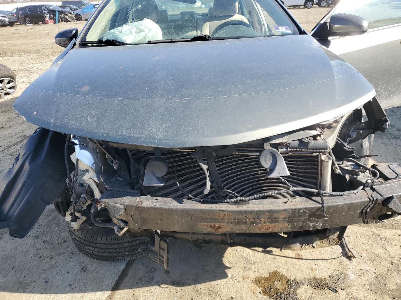 2014 Toyota Camry - Image 11