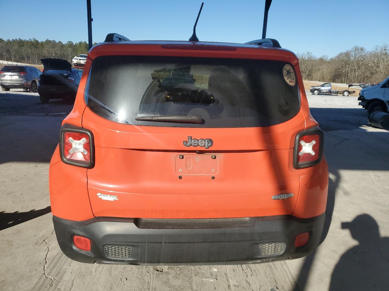 2015 Jeep Renegade - Image 6