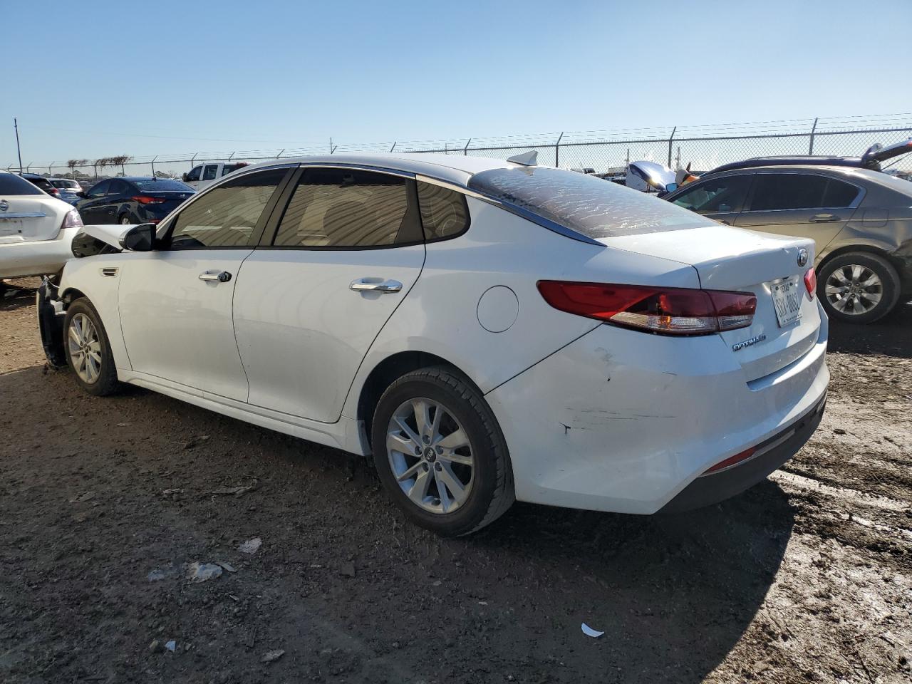 2018 Kia Optima - Image 2