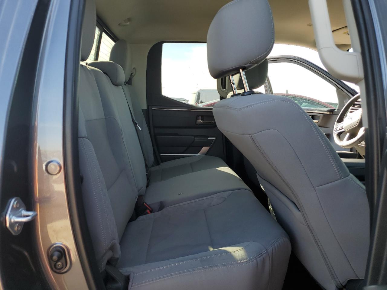 2023 Toyota Tundra - Image 10