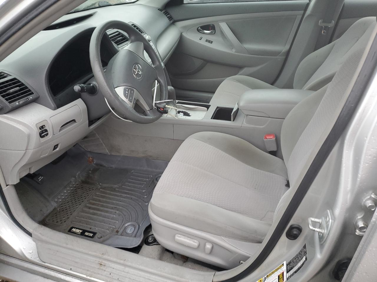 2010 Toyota Camry - Image 7