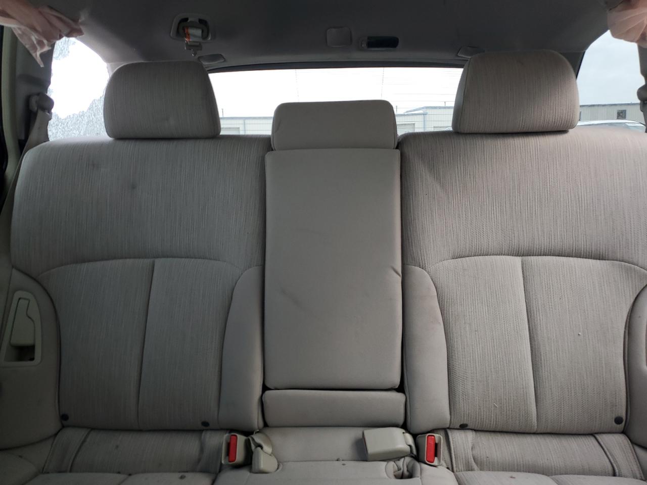 2013 Subaru Outback - Image 10
