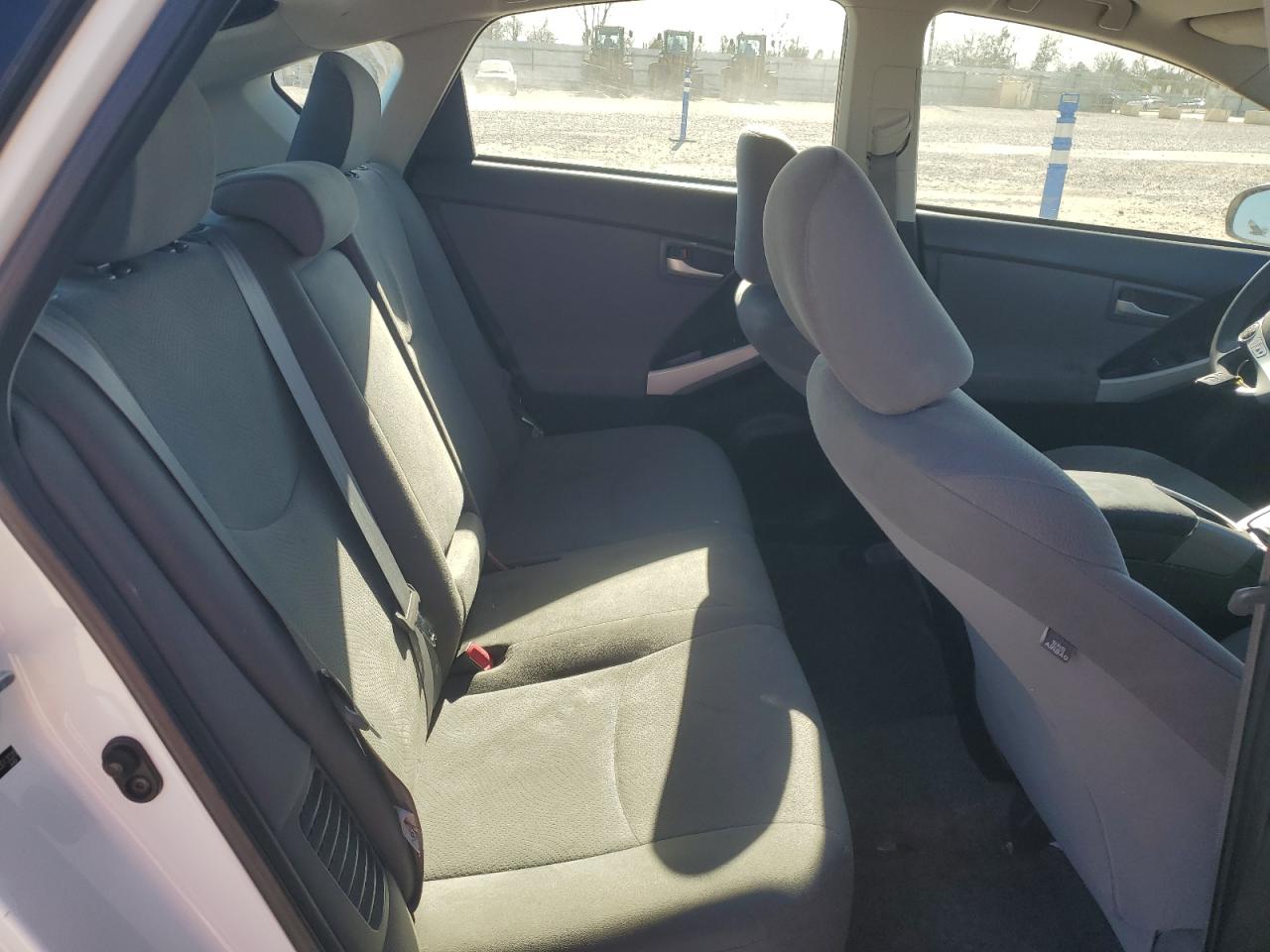 2012 Toyota Prius - Image 11