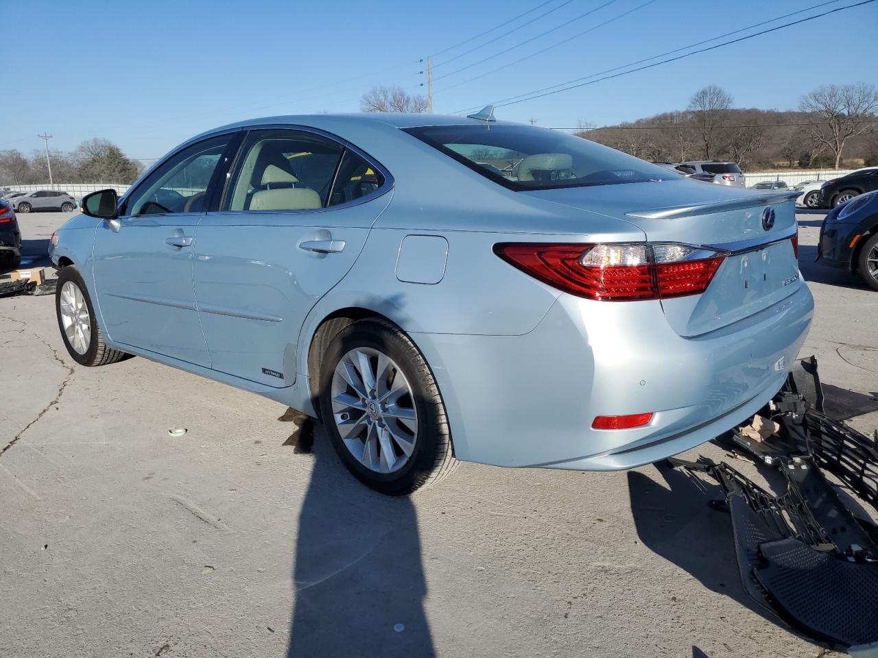 2013 Lexus ES - Image 2