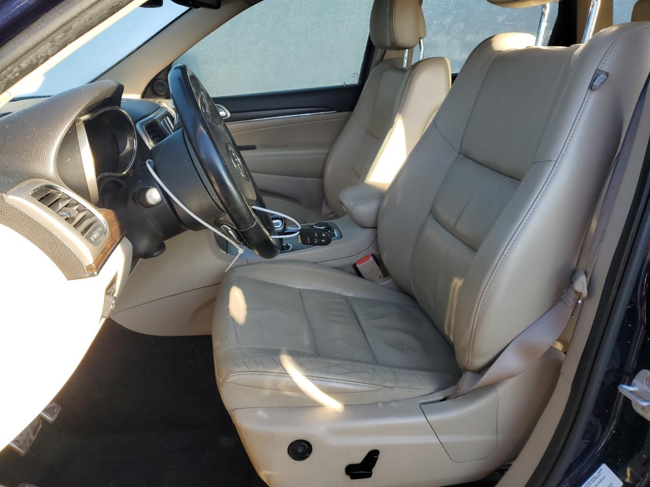 2014 Jeep Grand Cherokee - Image 7