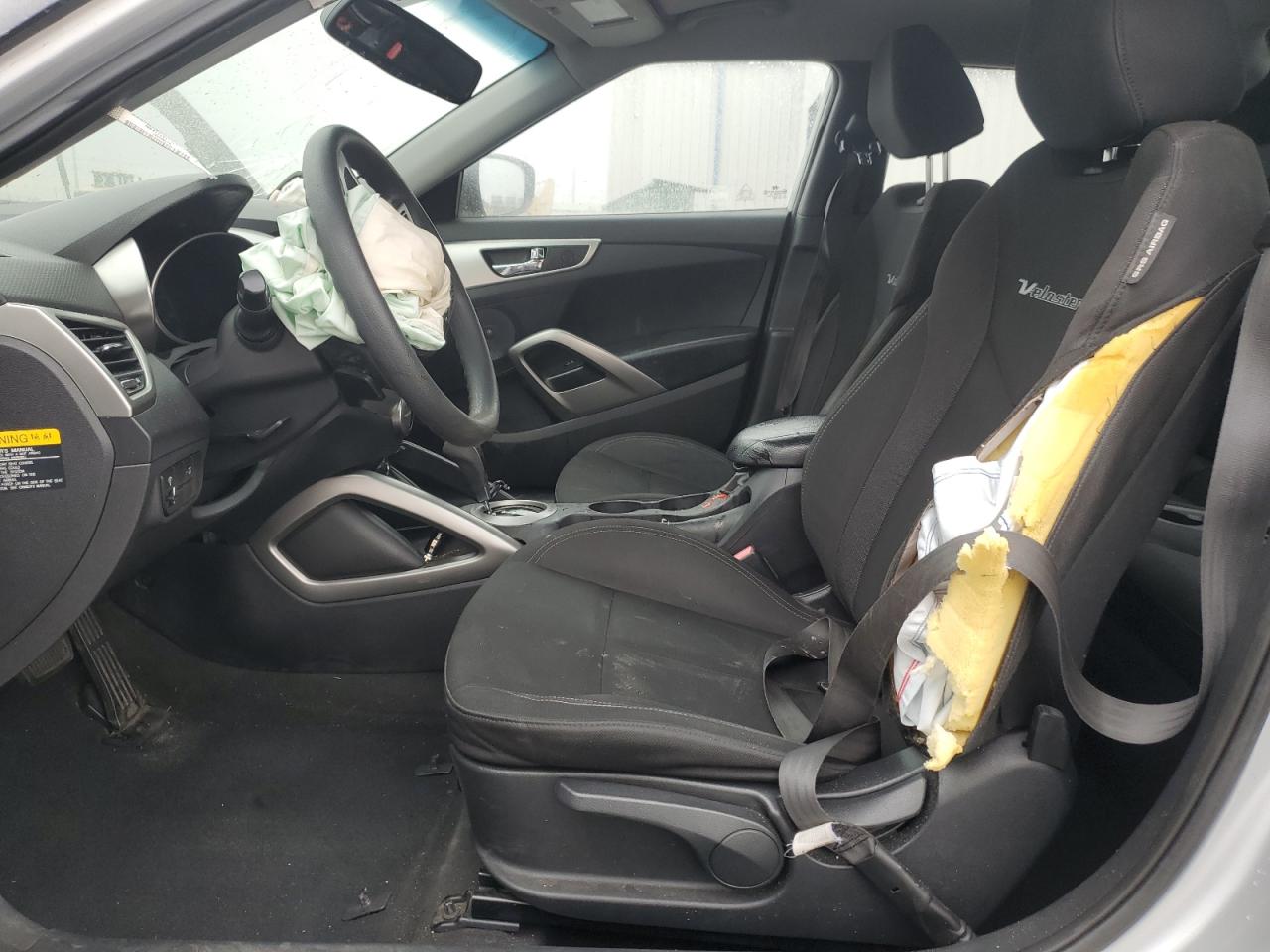 2013 Hyundai Veloster - Image 7
