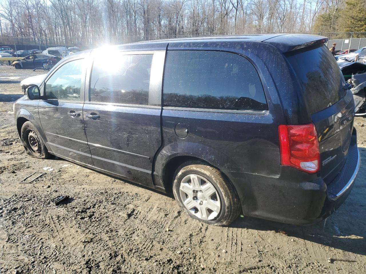2011 Dodge Caravan - Image 2
