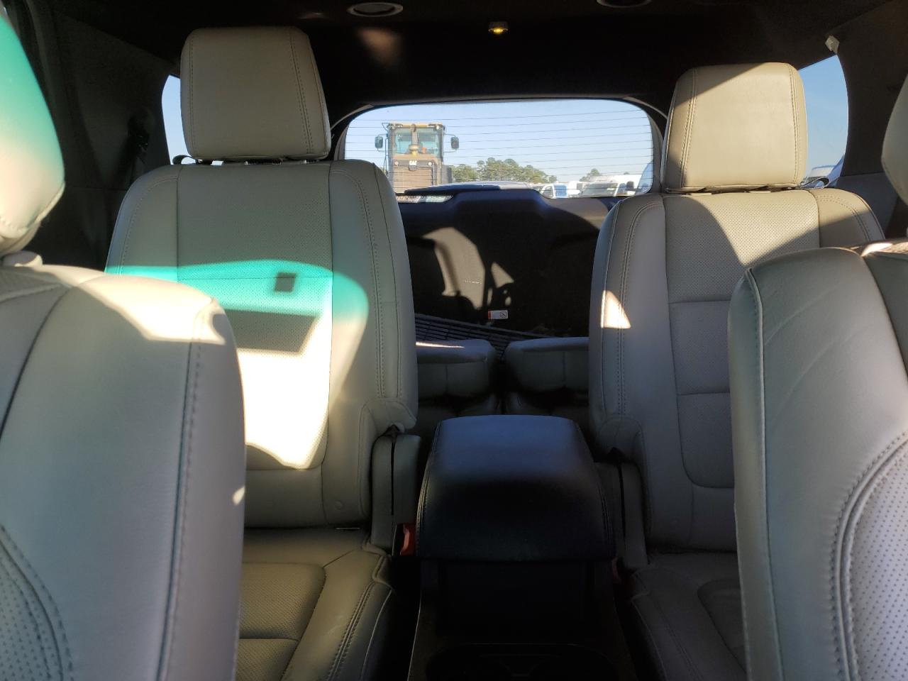 2014 Ford Explorer - Image 10