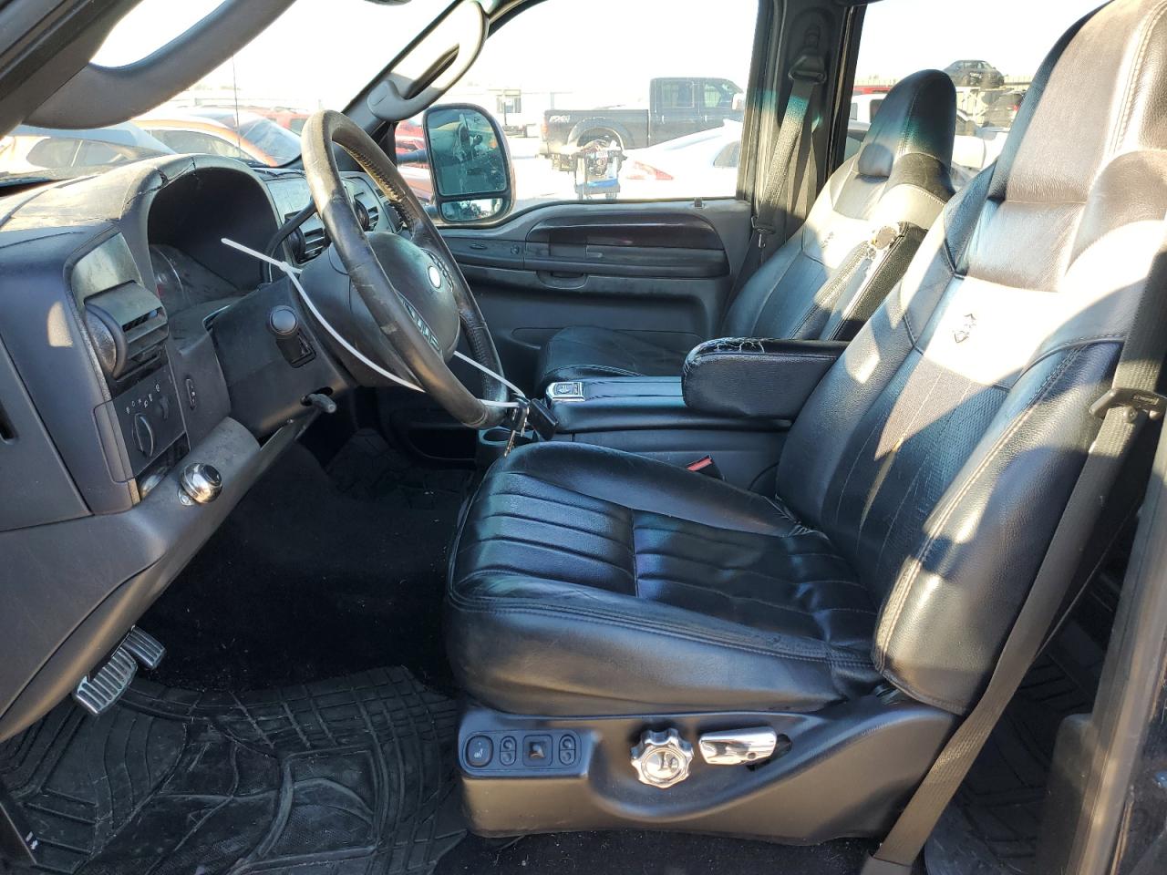 2005 Ford F250 - Image 7