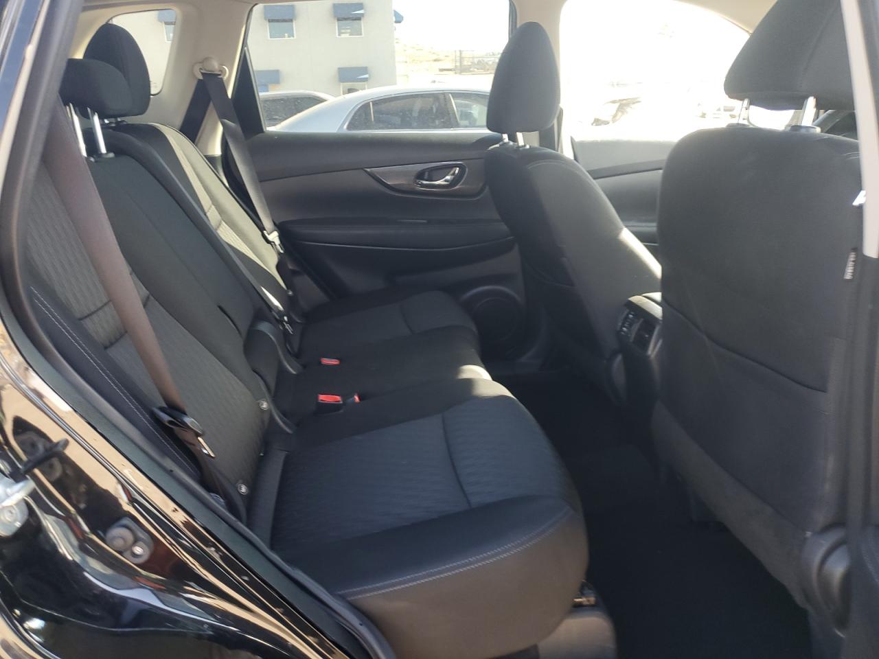 2020 Nissan Rogue - Image 10