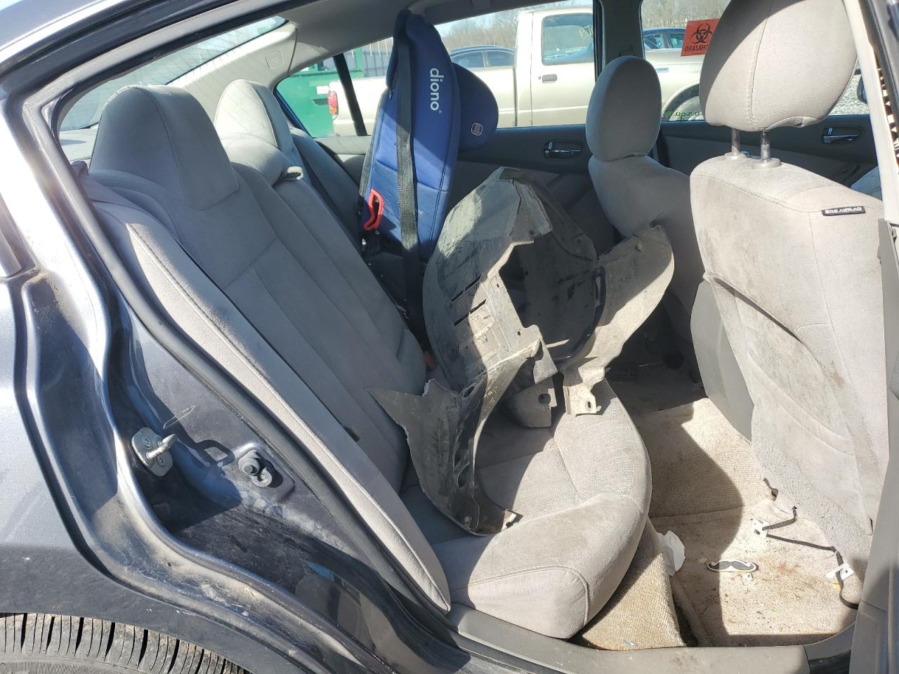 2012 Nissan Altima - Image 10