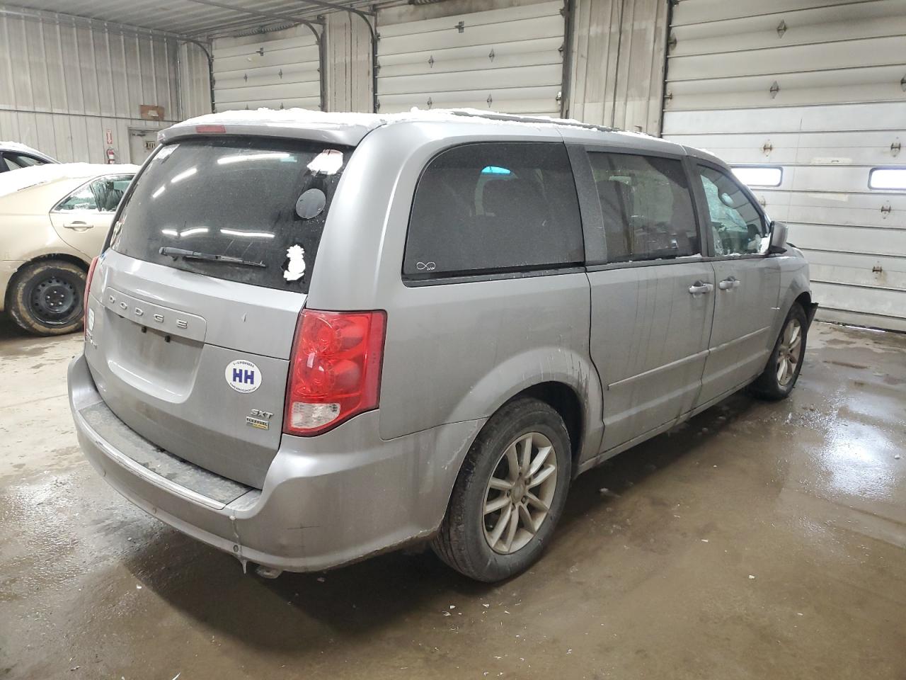 2016 Dodge Caravan - Image 3