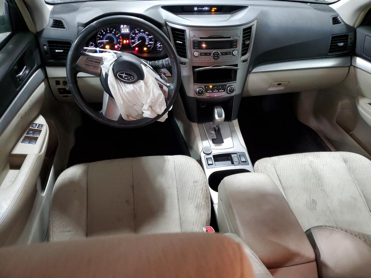 2011 Subaru Outback - Image 8