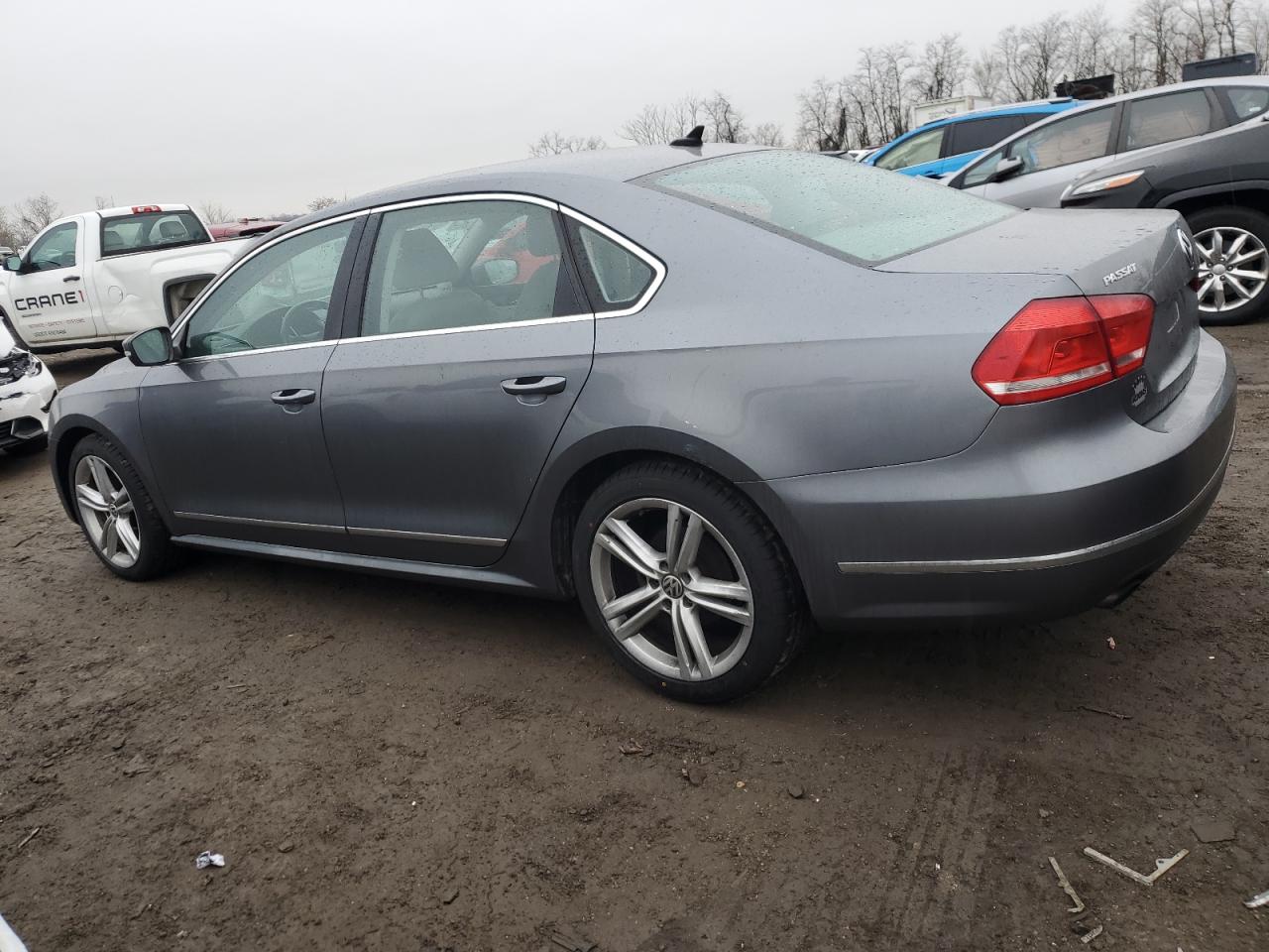 2015 Volkswagen Passat - Image 2
