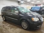 2015 Chrysler Town & Country Touring L en Venta en Davison, MI - Front End