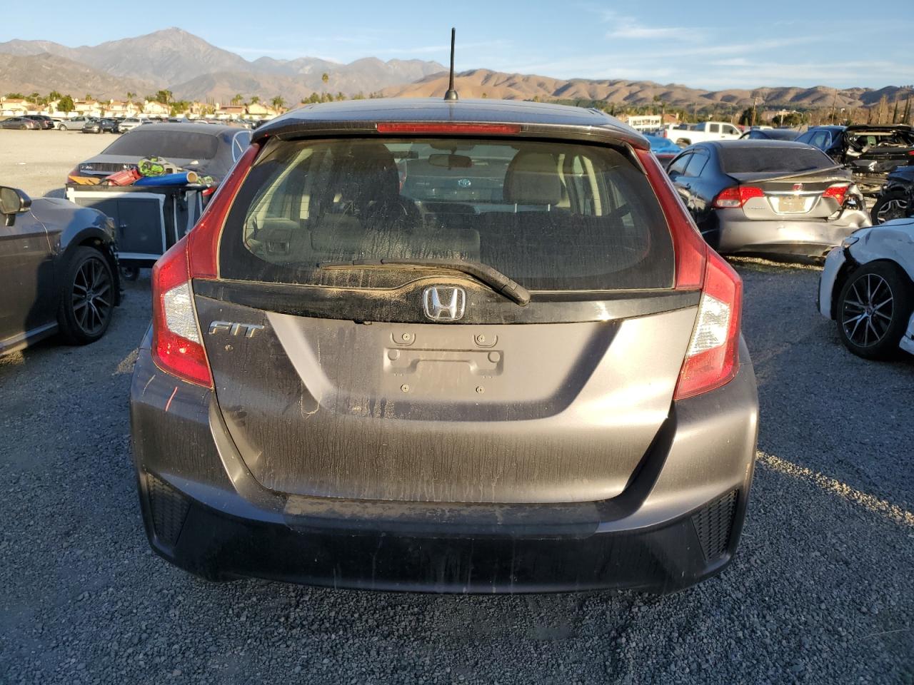 VIN 3HGGK5H54HM710549 2017 HONDA FIT no.6